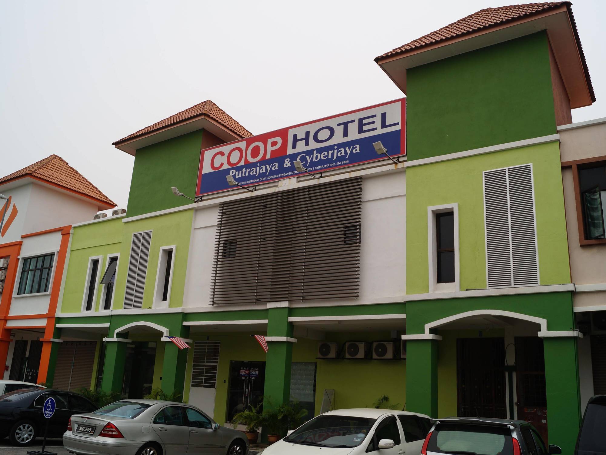Coop Hotel Putrajaya & Cyberjaya Kampung Dengkil Exterior foto